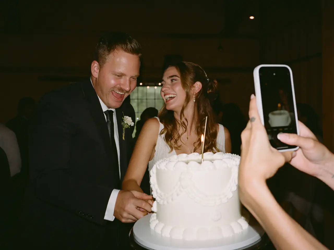 The cake cutting in the barn